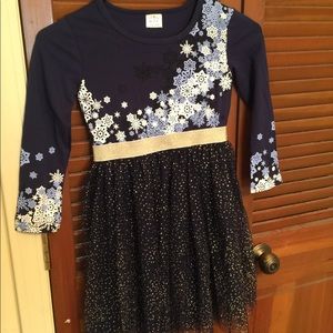 Snowflake dress NWOT size 6/7